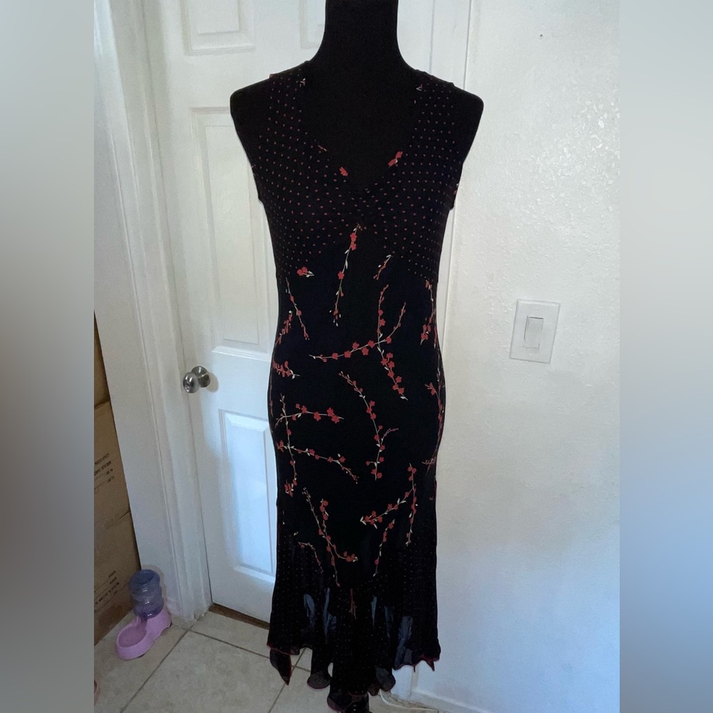 Veronica florae red printing black color size medium not new but normal wear.